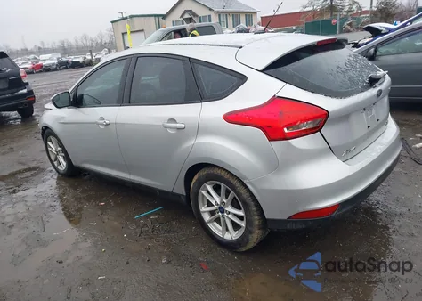 2015 Ford Focus Se z USA, uszkodzony, nr VIN 1FADP3K24FL354680